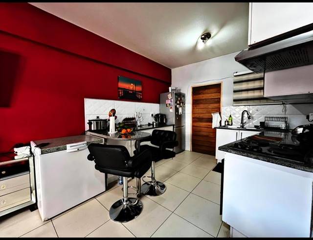 1 BEDROOM APARTMENT FOR SALE IN MILPARK